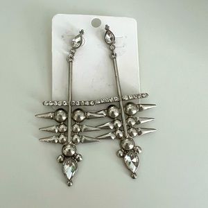 NWT Pebby Forevee Anders Oversized Statement Earrings Silver